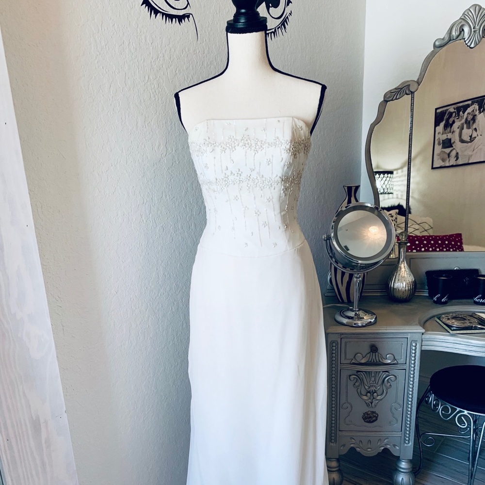 Lillie Rubin size 2-4 Off White Bridal Gown